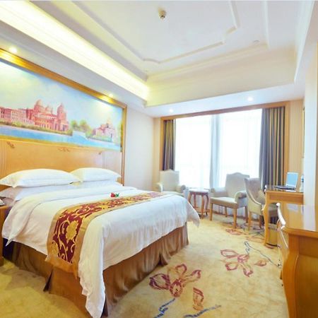Vienna International Hotel Meizhou Dingzi Bridge Bagian luar foto