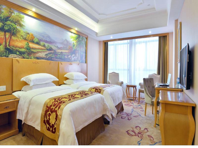 Vienna International Hotel Meizhou Dingzi Bridge Bagian luar foto
